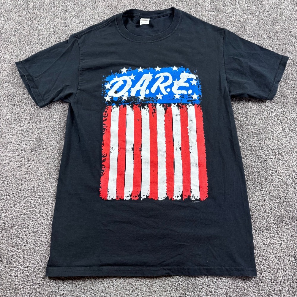 D.A.R.E To Resist Drugs And Violence American Flag Black T-shirt Men's Small